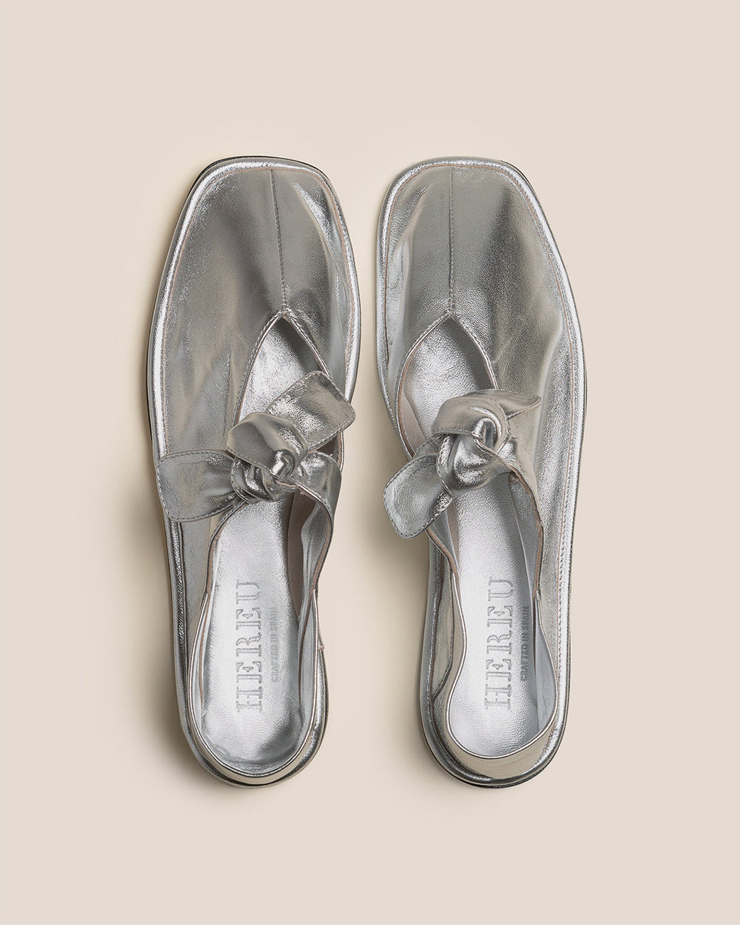LLASADA METALLIC PUMP