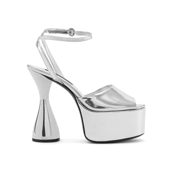CURVY HEEL