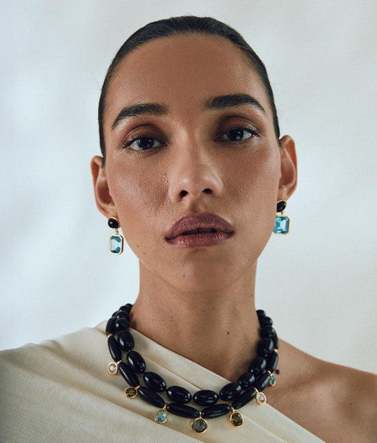 ELEGANCE IN CRAFT COLLAR