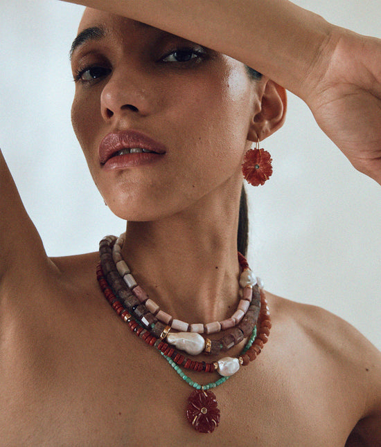 NEW BLOOM NECKLACE IN POINSETTIA