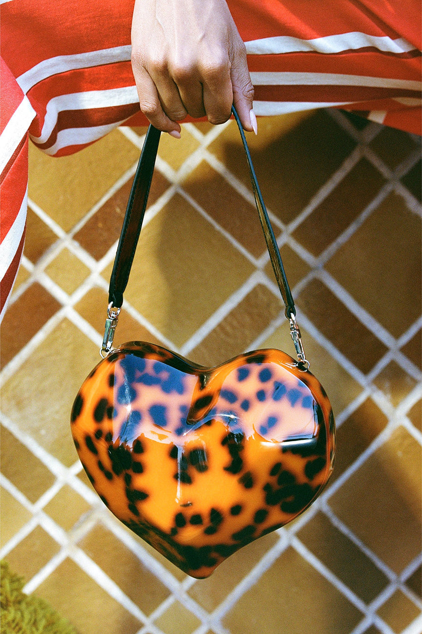 MOLDED HEART BAG
