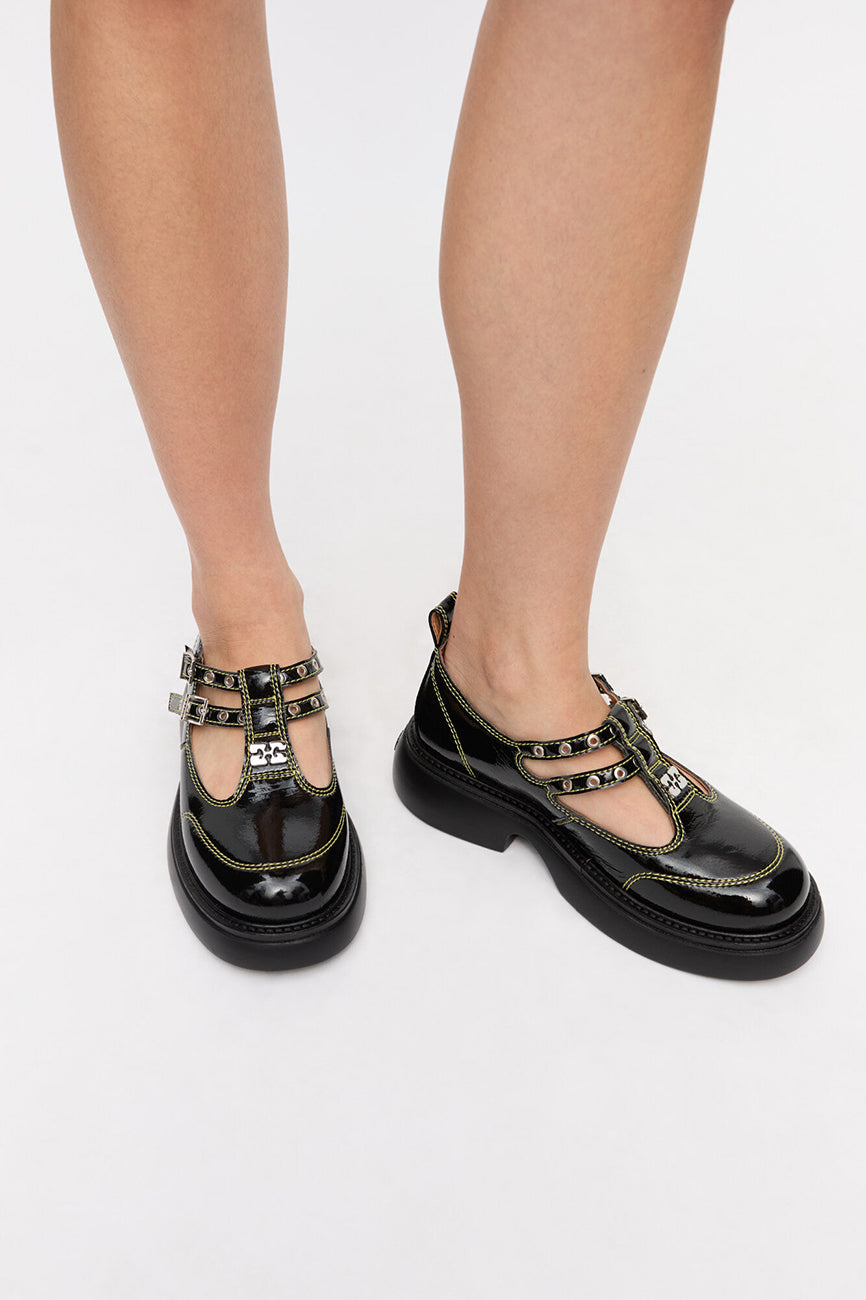 MARY JANE SHOES