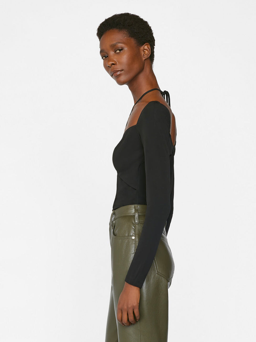 STRAPPY KNIT TOP