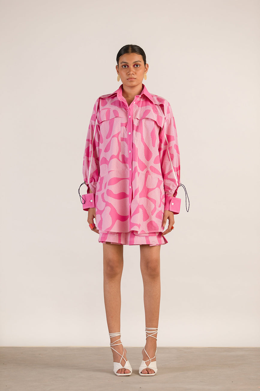 PATCH POCKET PLEATED SHORTS