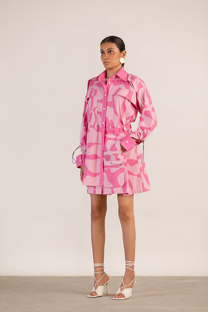PATCH POCKET PLEATED SHORTS