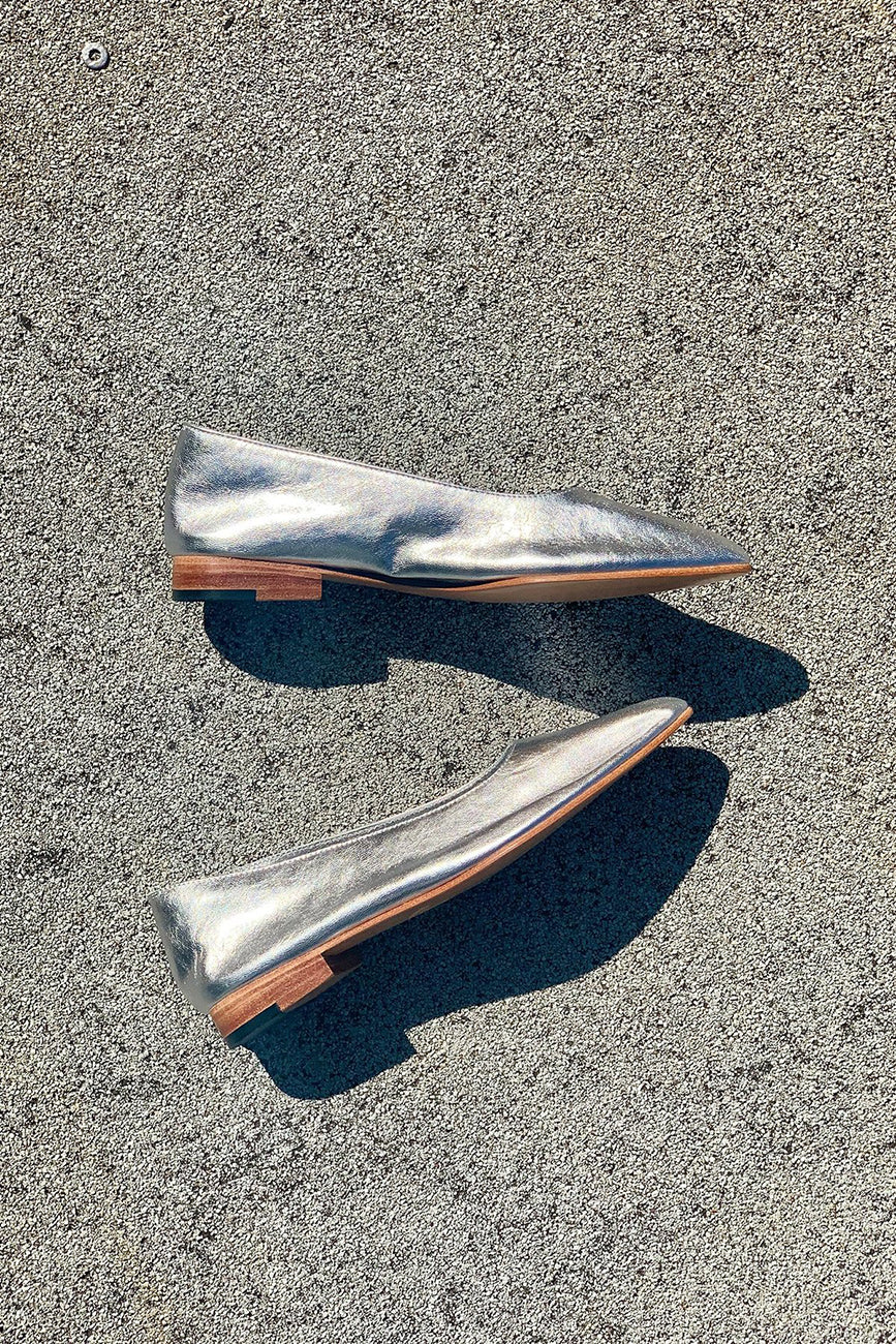 PARTY FLAT – BRUNI