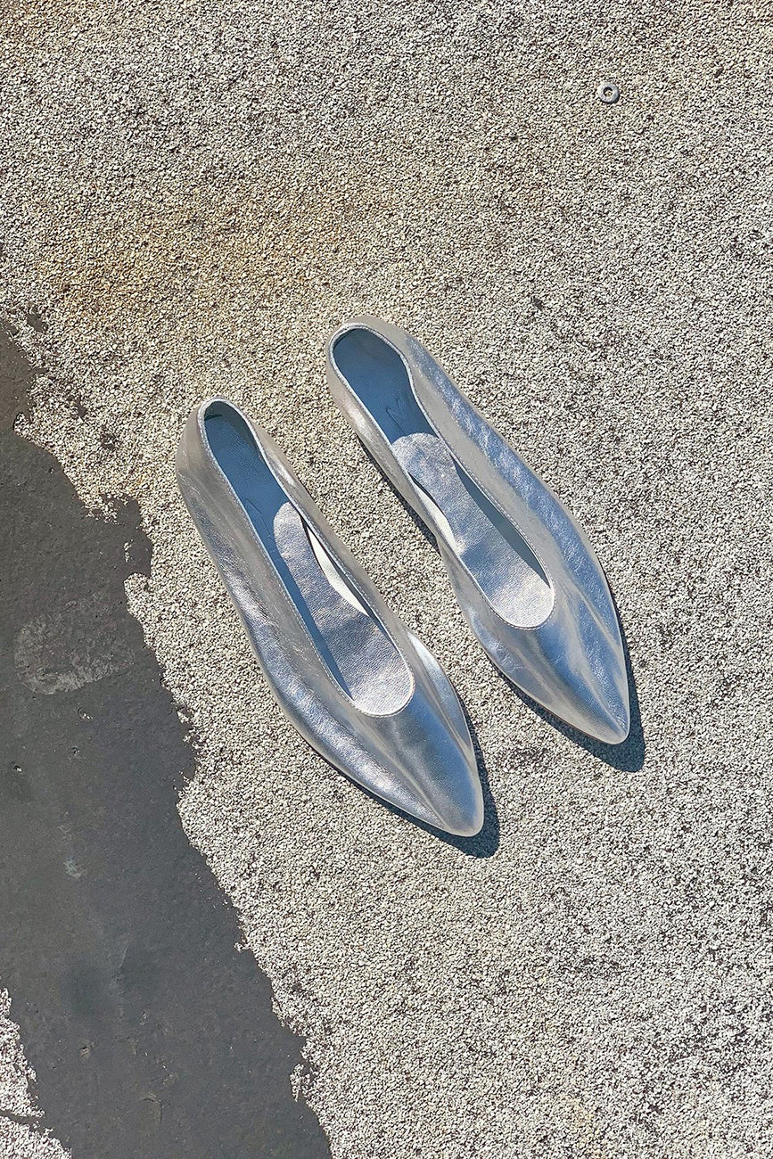 PARTY FLAT – BRUNI