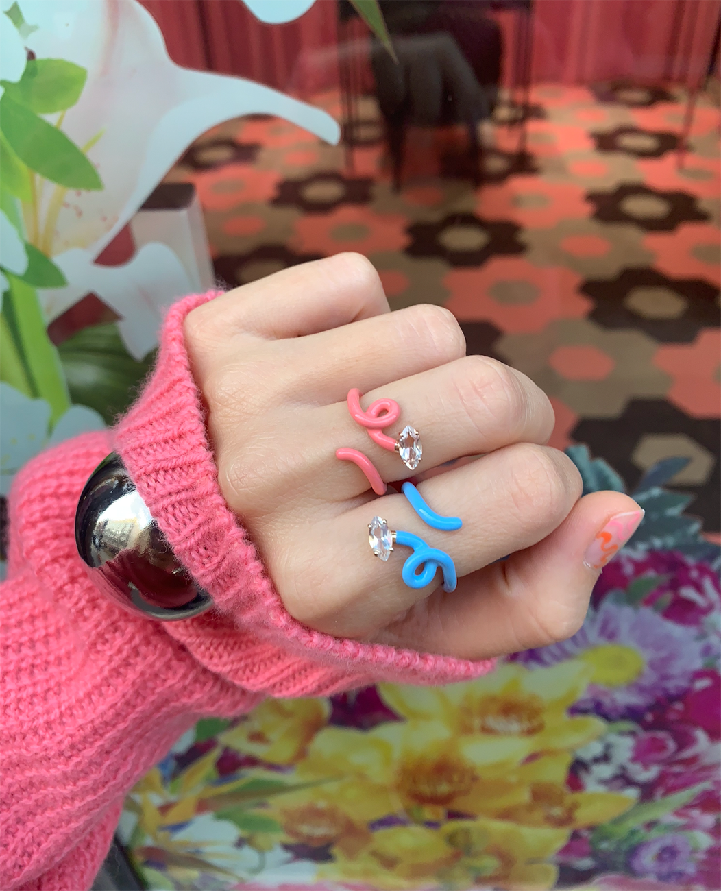 BABY VINE TENDRIL RING