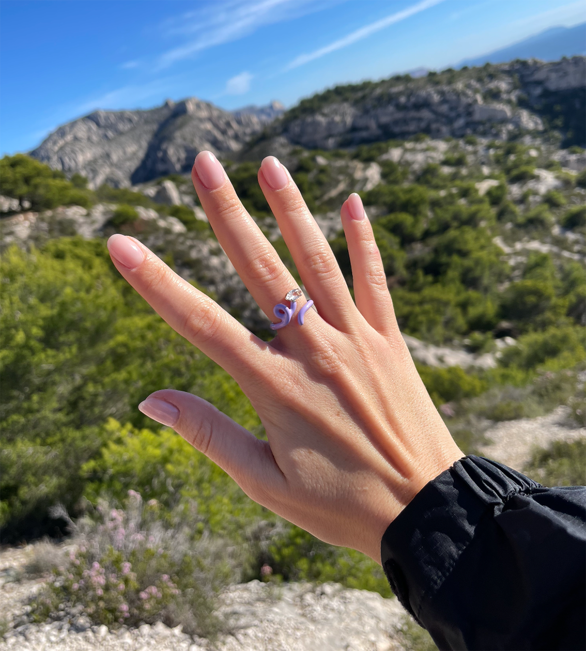 BABY VINE TENDRIL RING