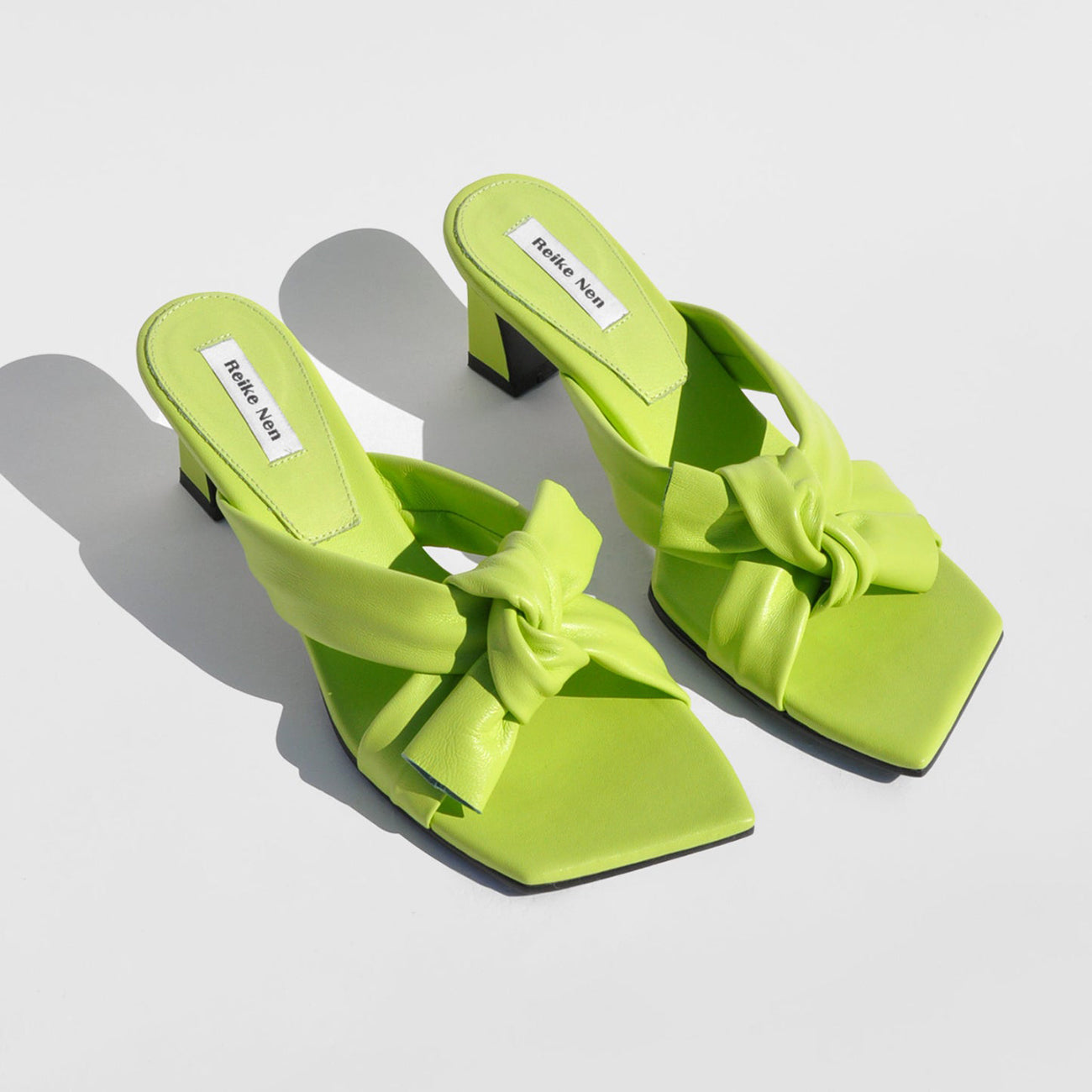 TUBE RIBBON SANDALS